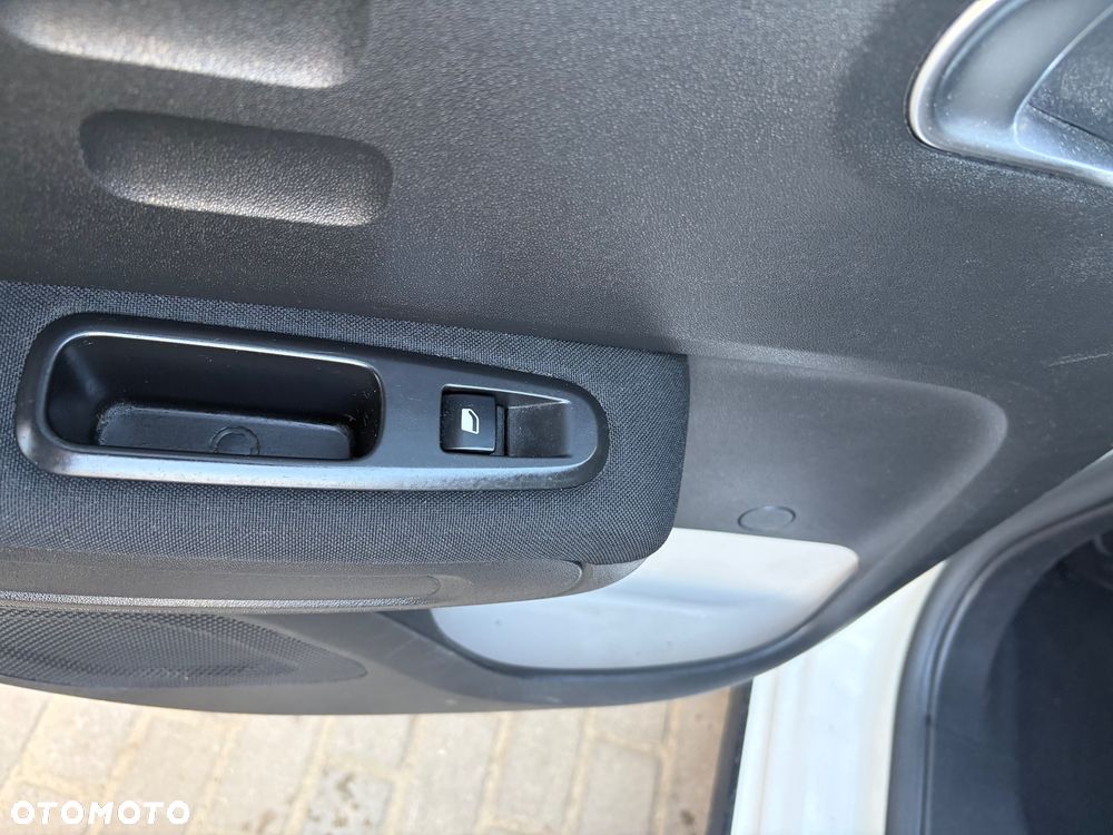 Citroën C3 Pure Tech 82 ELLE - 18