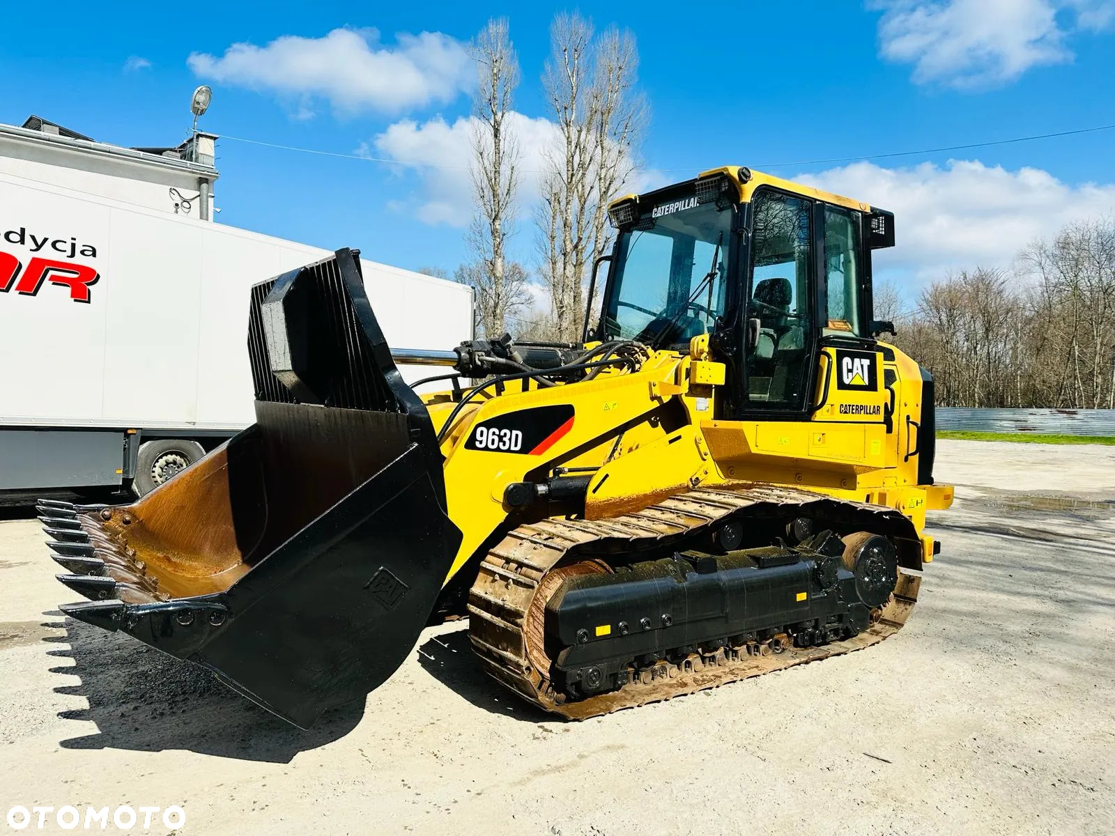 Caterpillar 963D - 3