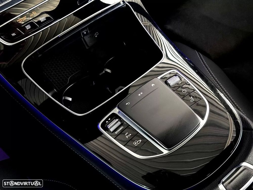 Mercedes-Benz E 300 de 9G-TRONIC AMG Line - 36