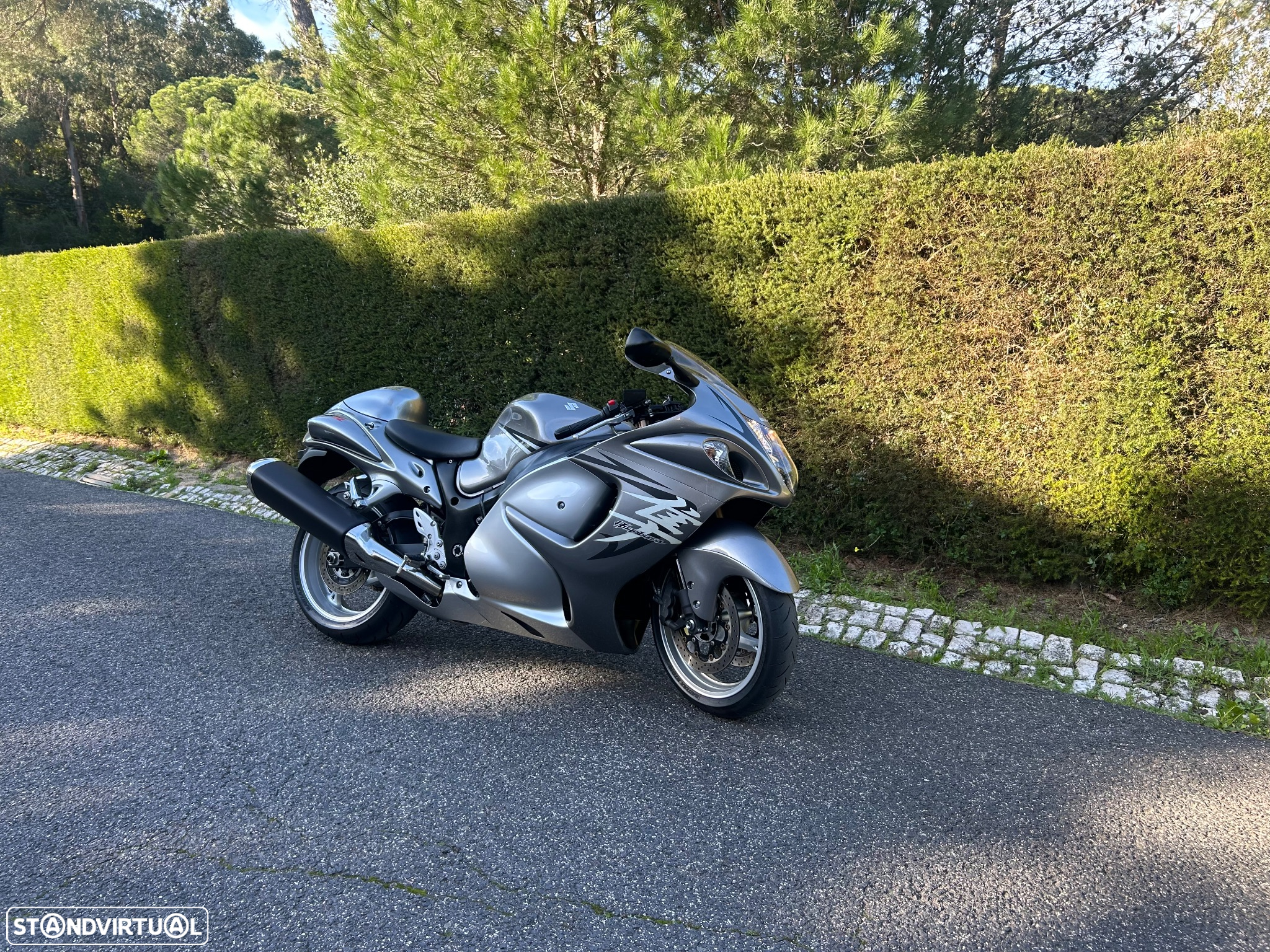 Suzuki GSX-R 1300 Hayabusa - 4