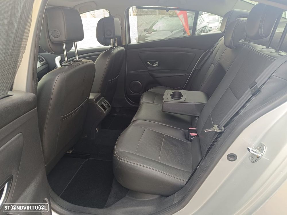 Renault Fluence 1.5 dCi Exclusive - 12