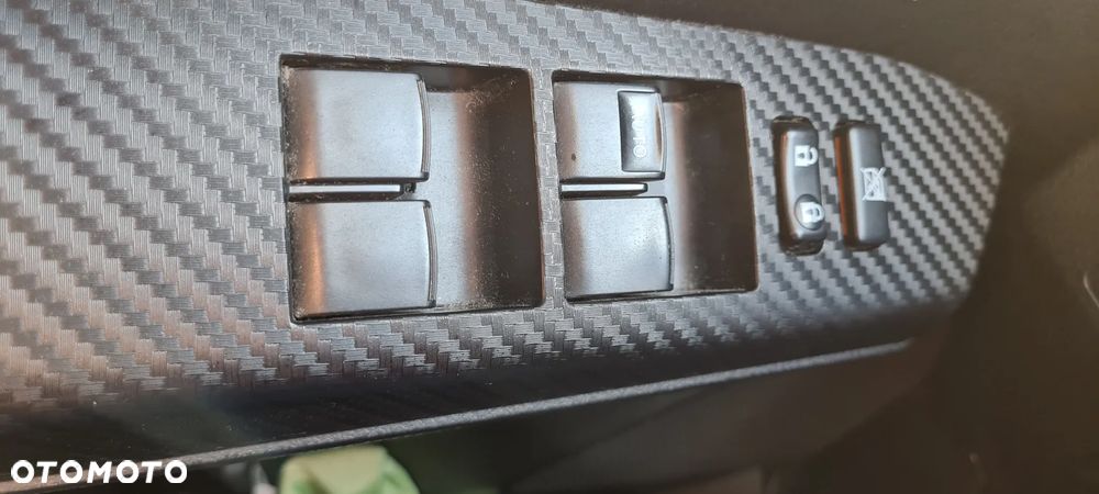 Toyota RAV4 2.0 D-4D Prestige - 7