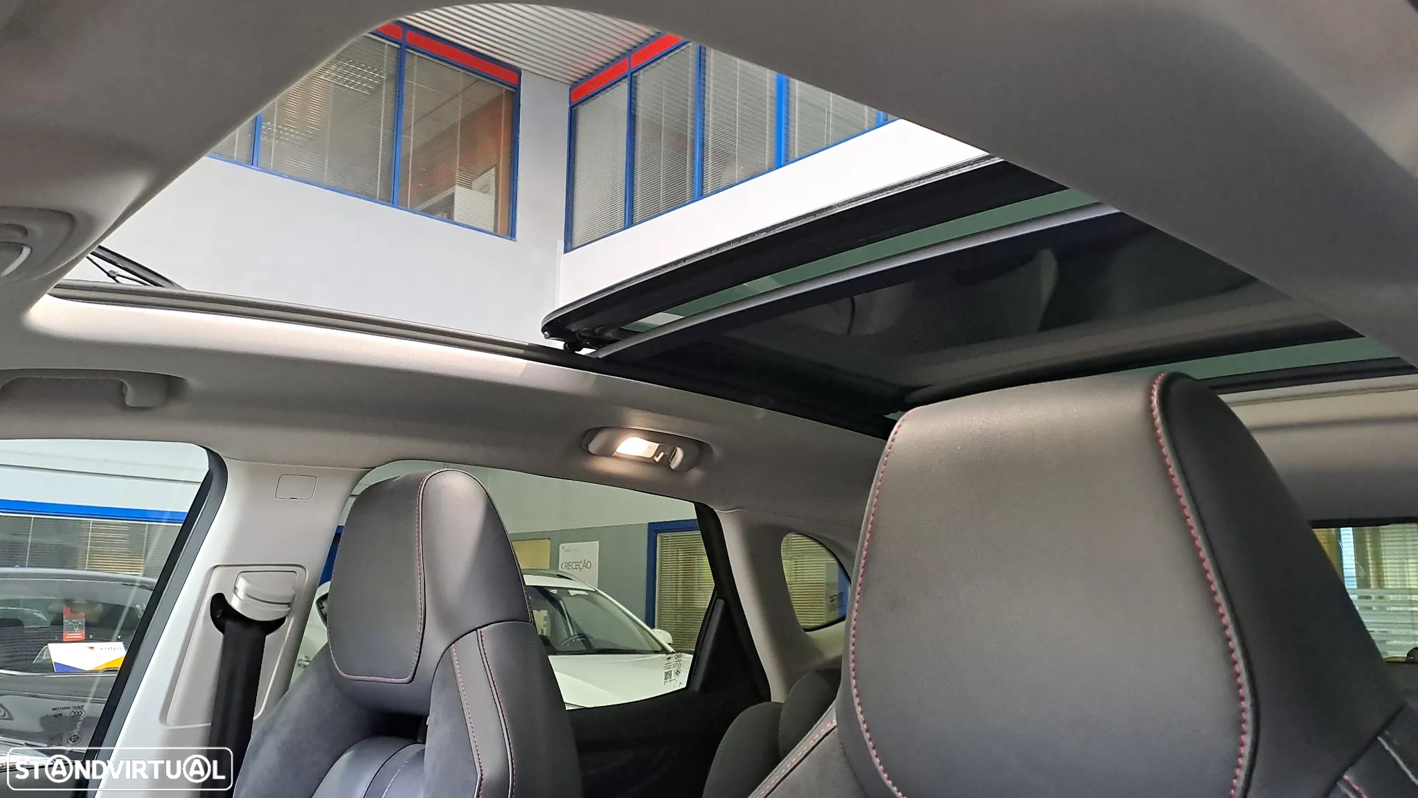 MG EHS 1.5 T-GDI Plug-in Hybrid Luxury - 40