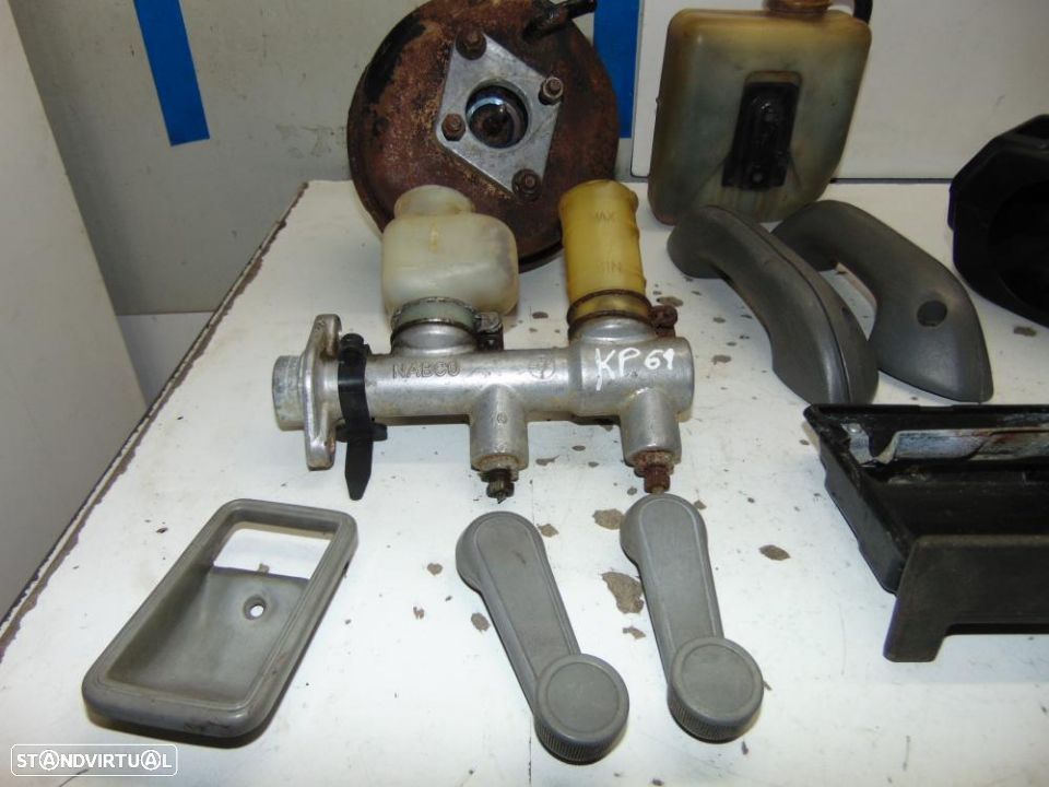 Toyota Starlet KP 61 vários - 2