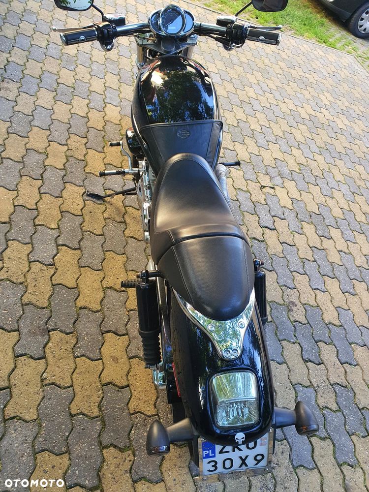 Harley-Davidson V-Rod Street Rod - 3
