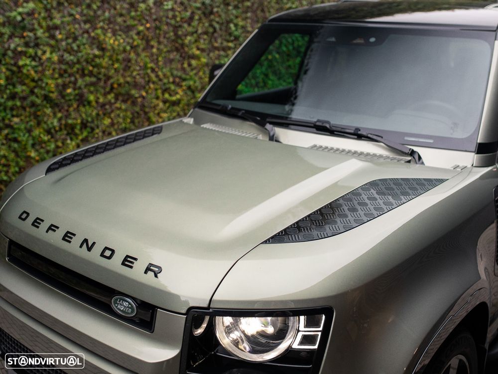 Land Rover Defender 2.0 P300e 110 AWD X-Dynamic SE - 7