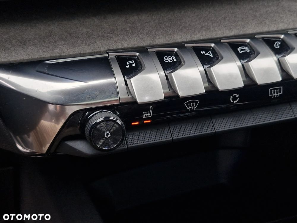 Peugeot 5008 1.6 PureTech GT S&S EAT8 - 28
