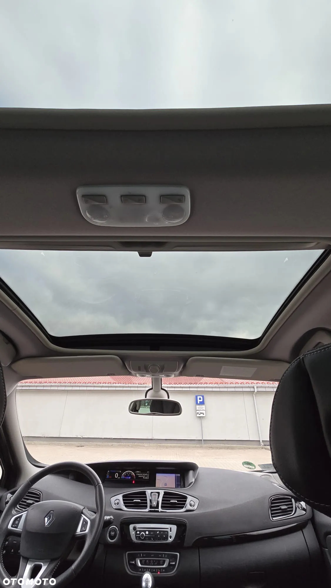 Renault Grand Scenic - 11