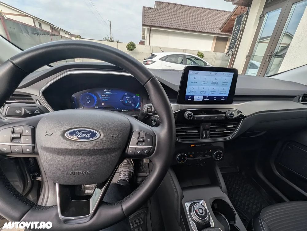 Ford Kuga 2.5 Duratec FHEV 4x4 TITANIUM X - 11