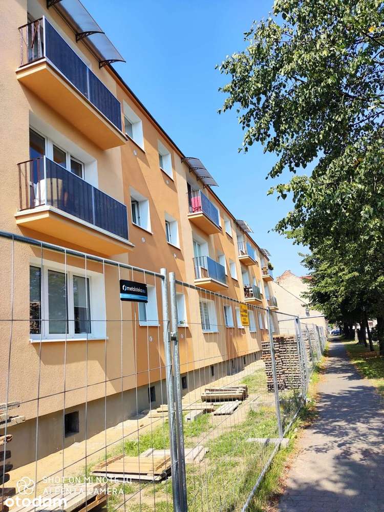 Na sprzedaż 3-pokojowe mieszkanie 60 m² z balkonem i garażem – Sulęcin