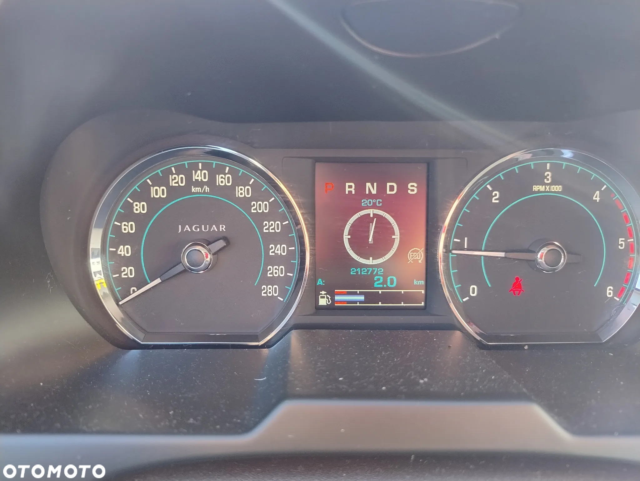 Jaguar XF 2.2 D Luxury - 13