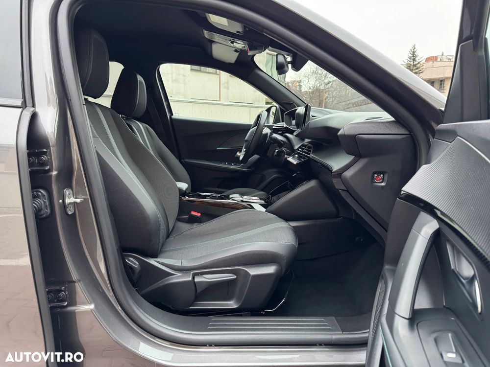 Peugeot 2008 PureTech 130 EAT8 Allure Pack - 14