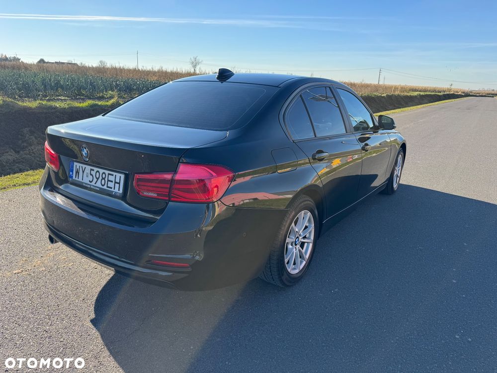 BMW Seria 3 318i Sport Line - 5