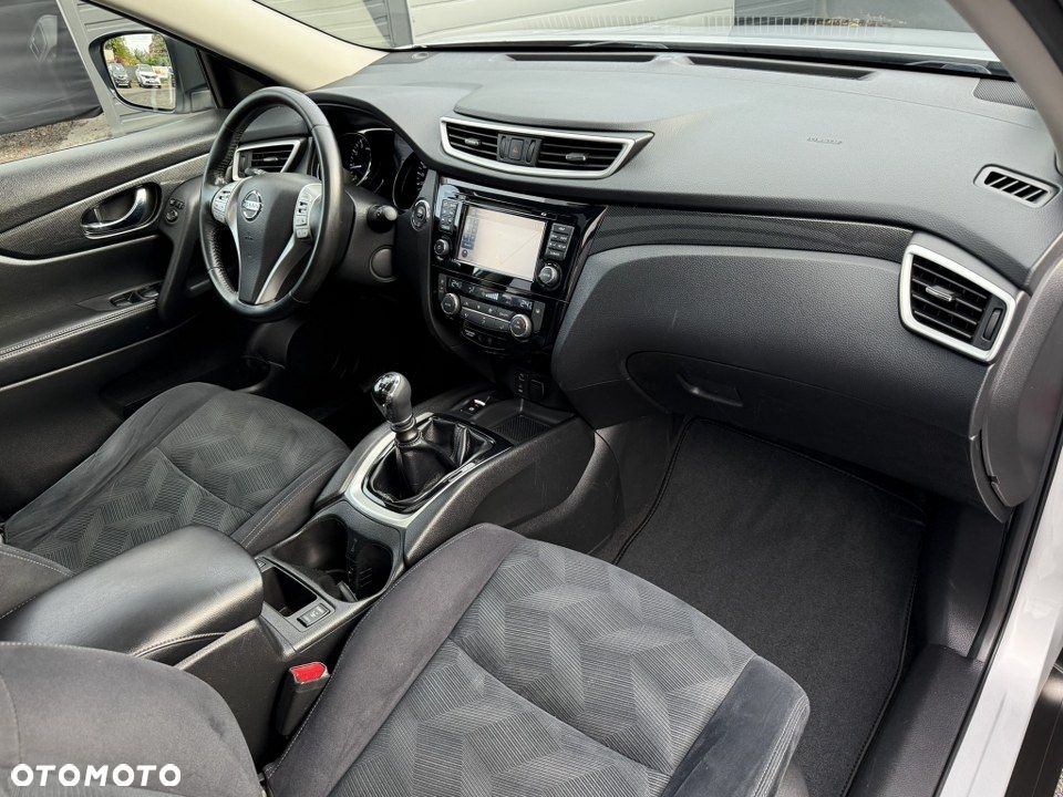 Nissan X-Trail 1.6 DIG-T Tekna - 27