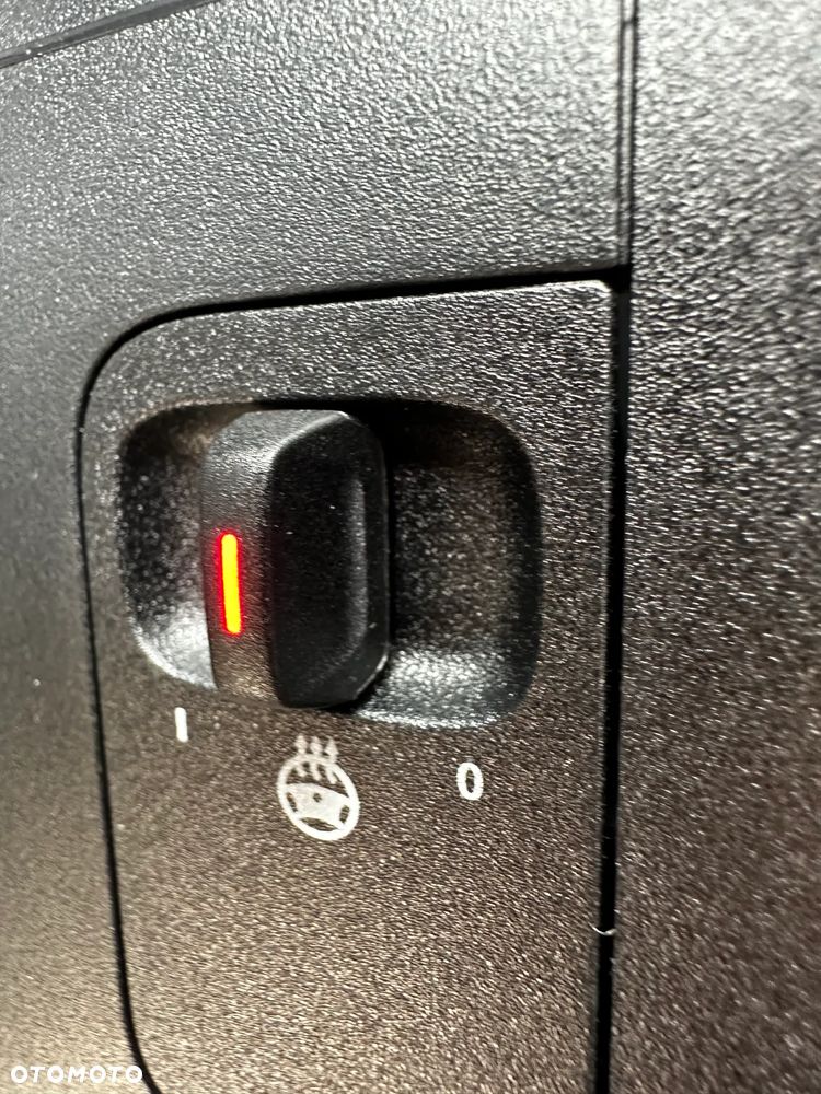Mercedes-Benz Sprinter - 13