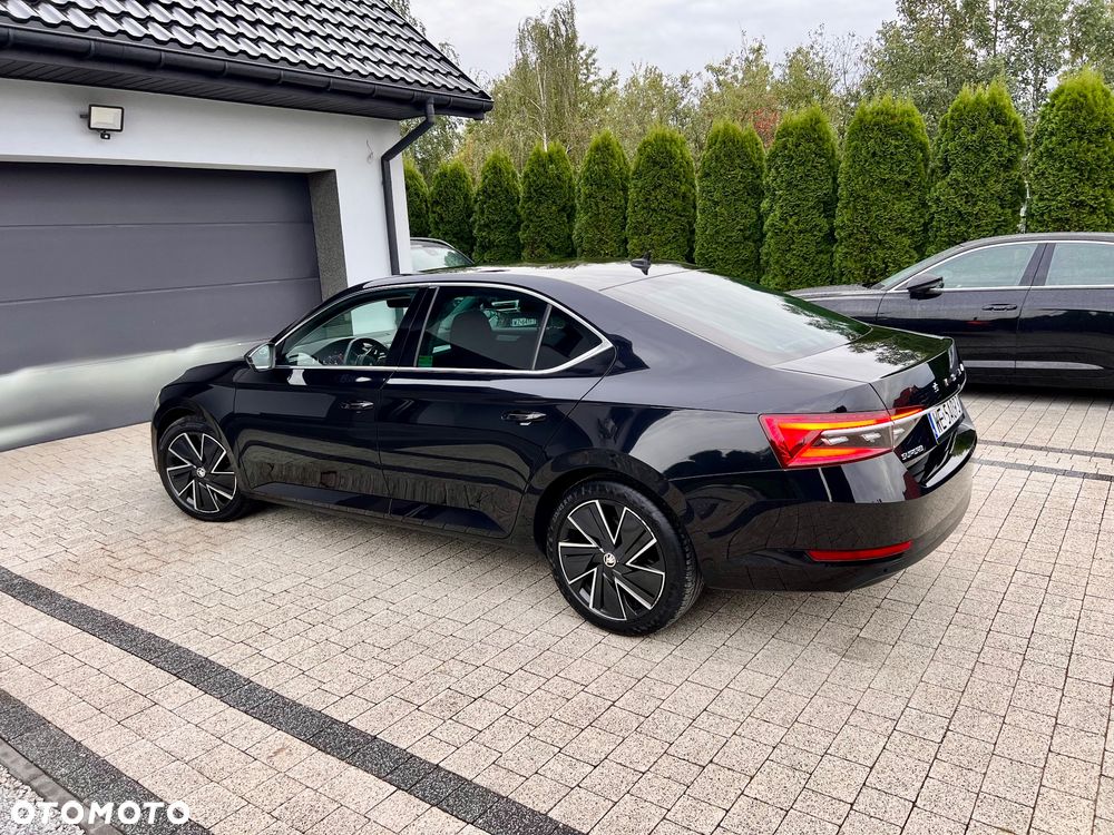 Skoda Superb 2.0 TDI SCR Style DSG - 20