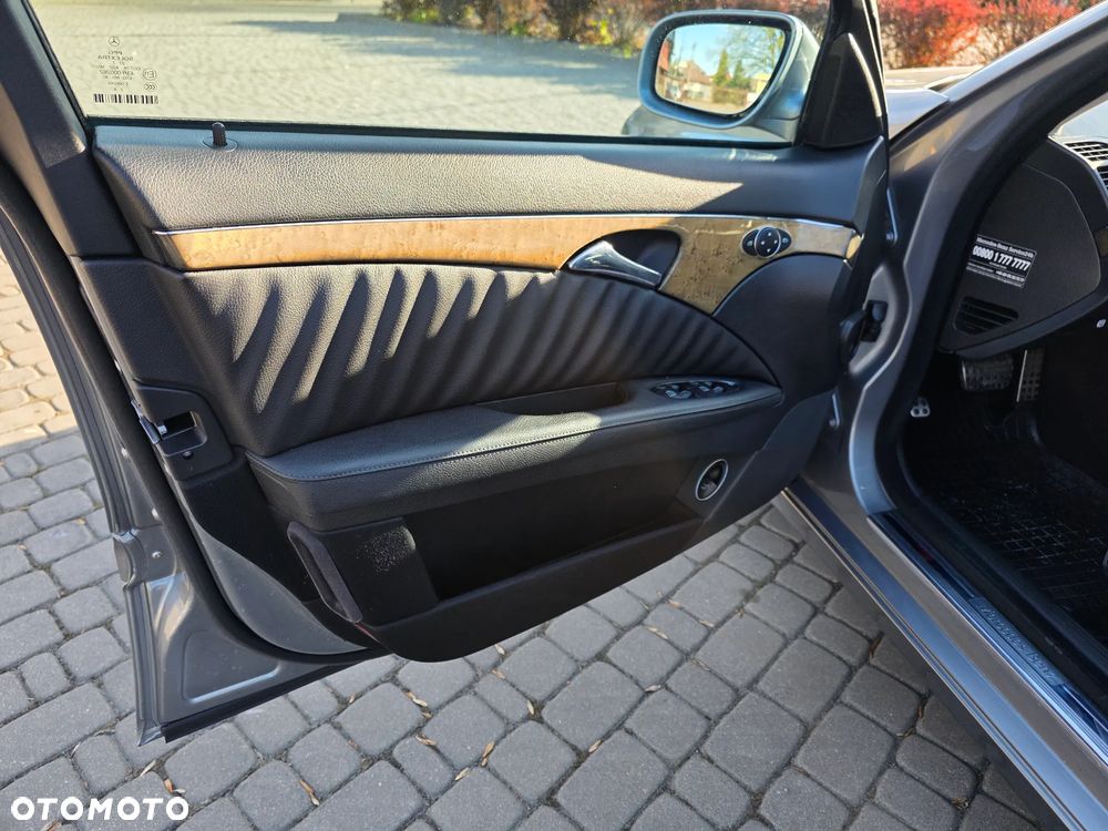 Mercedes-Benz Klasa E 320 CDI 4-Matic Avantgarde - 13
