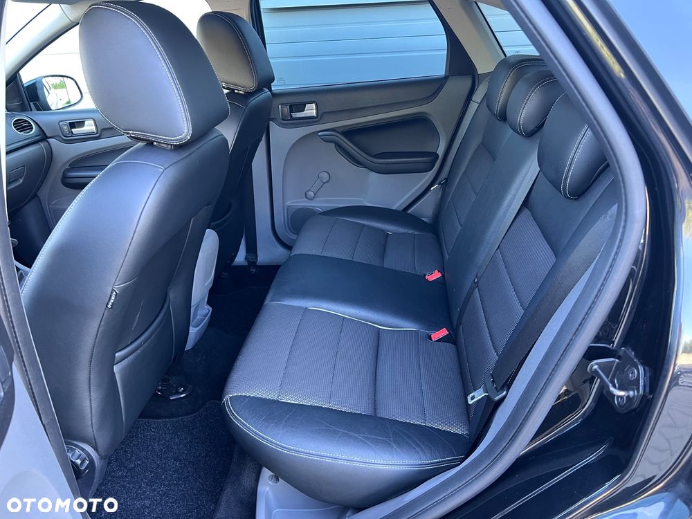 Ford Focus - 18
