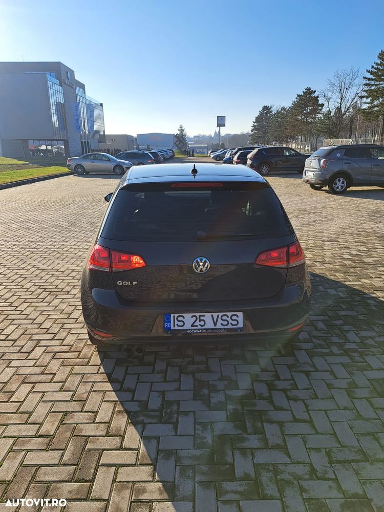 Volkswagen Golf 2.0 TDI DSG Sound - 10