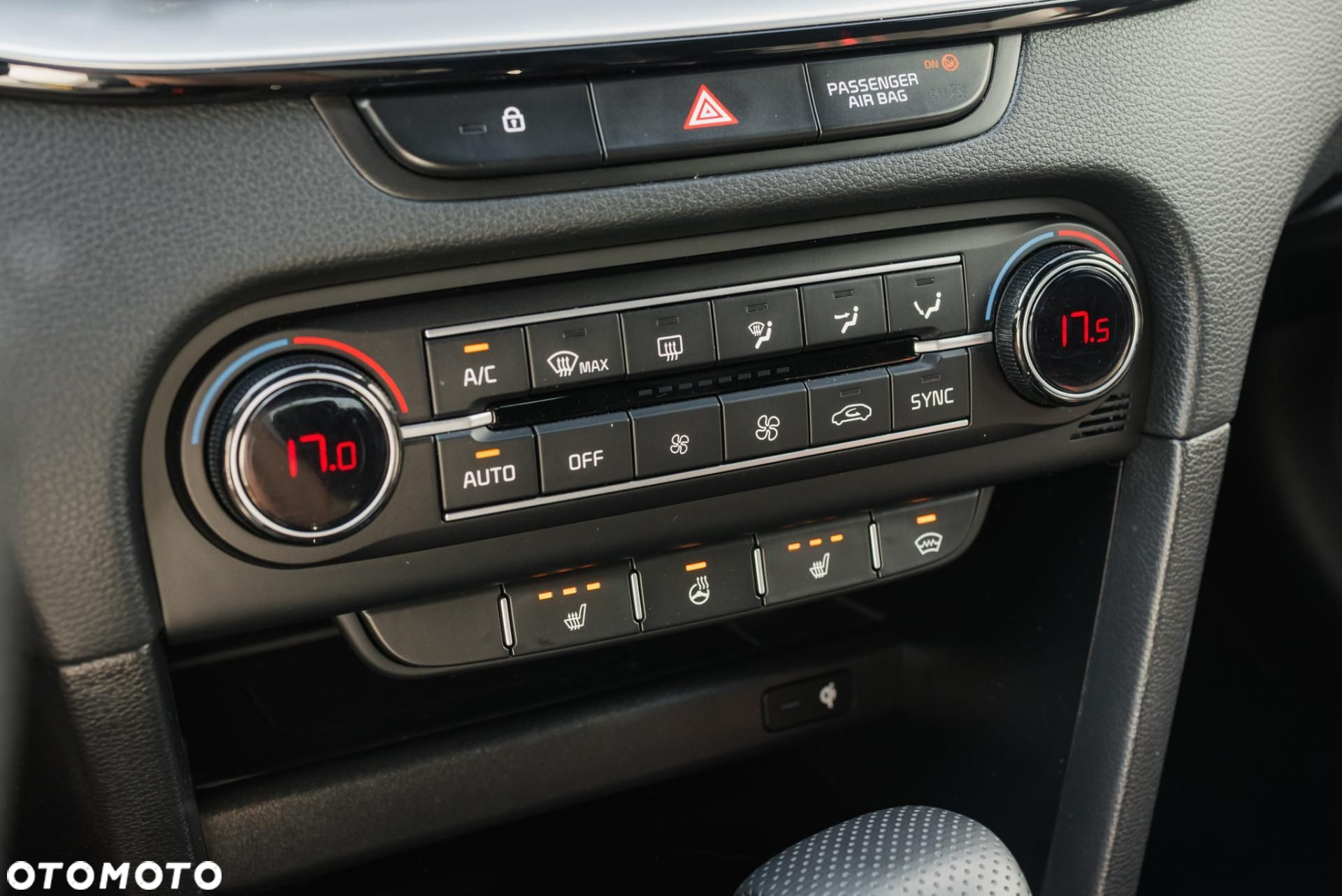 Kia ProCeed - 22