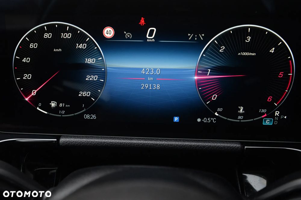 Mercedes-Benz GLA 200 d 4Matic 8G-DCT AMG Line - 28