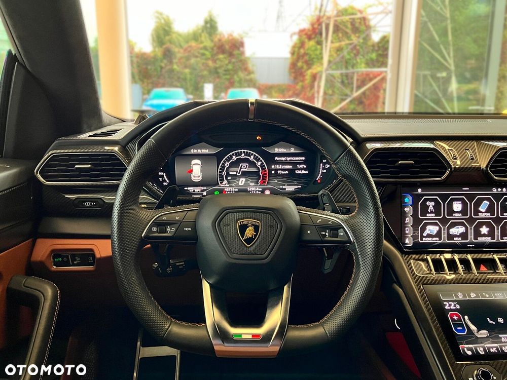 Lamborghini Urus - 14