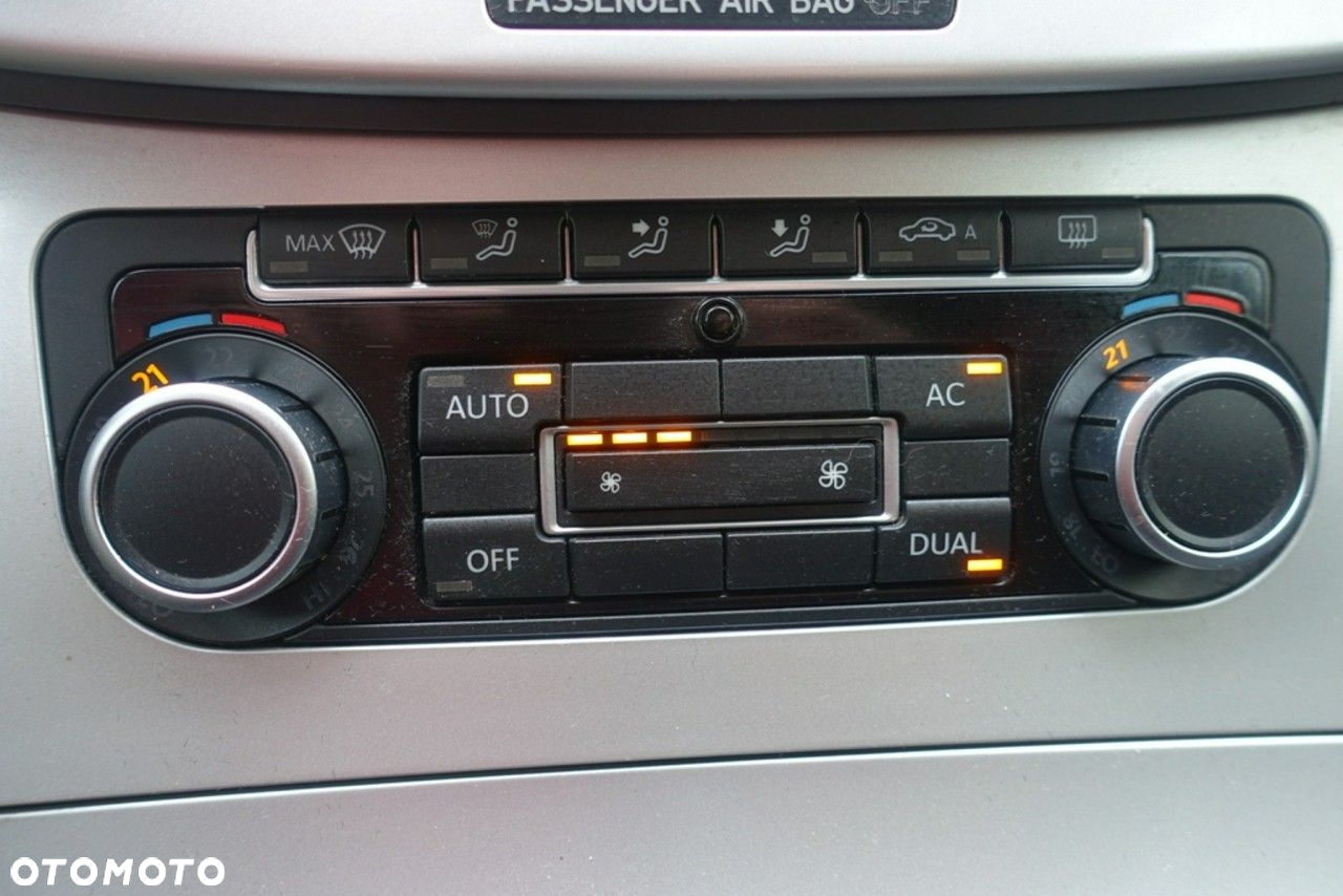 Volkswagen Passat - 26