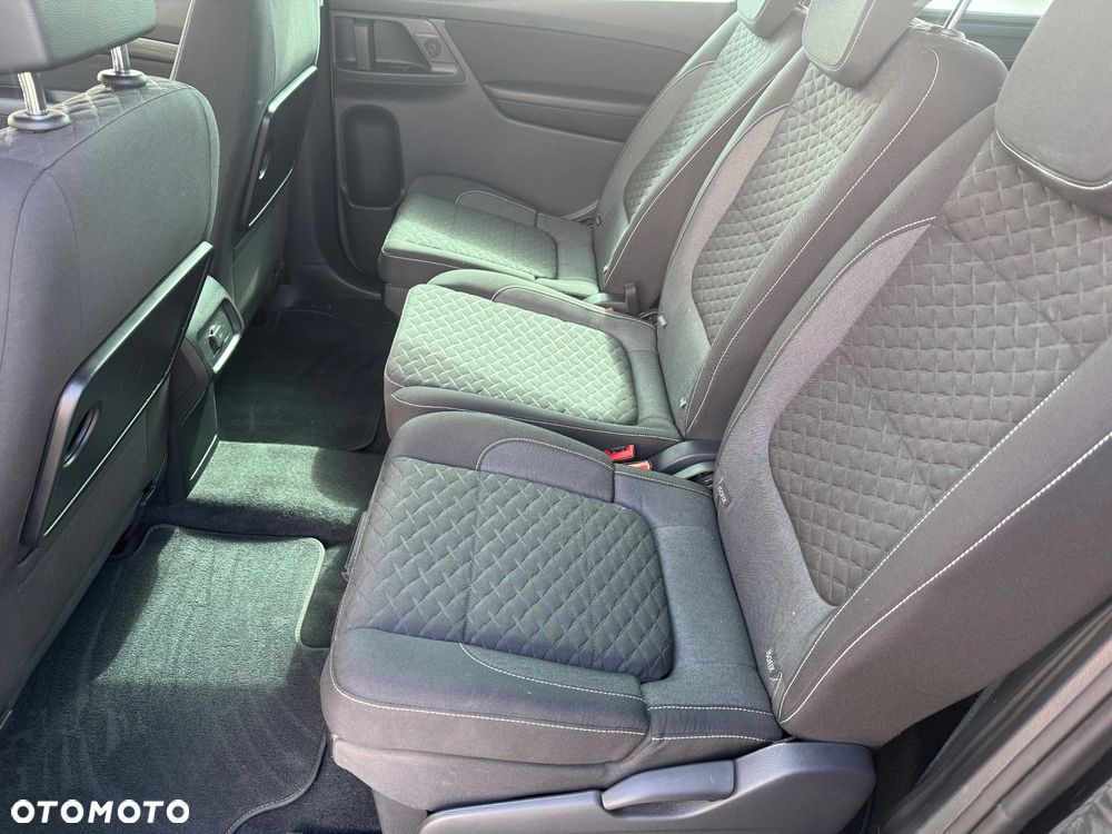 Volkswagen Sharan - 12