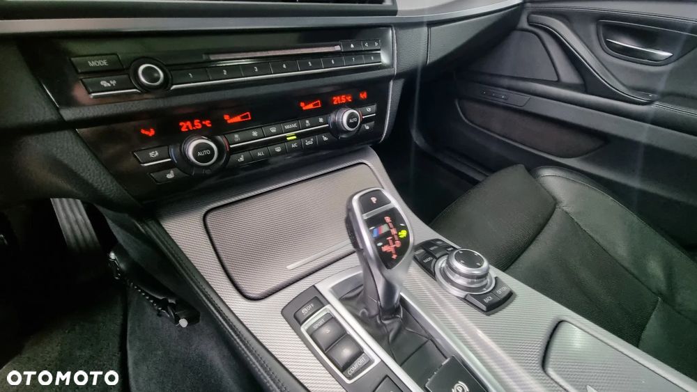 BMW Seria 5 M550d xDrive Sport-Aut - 15