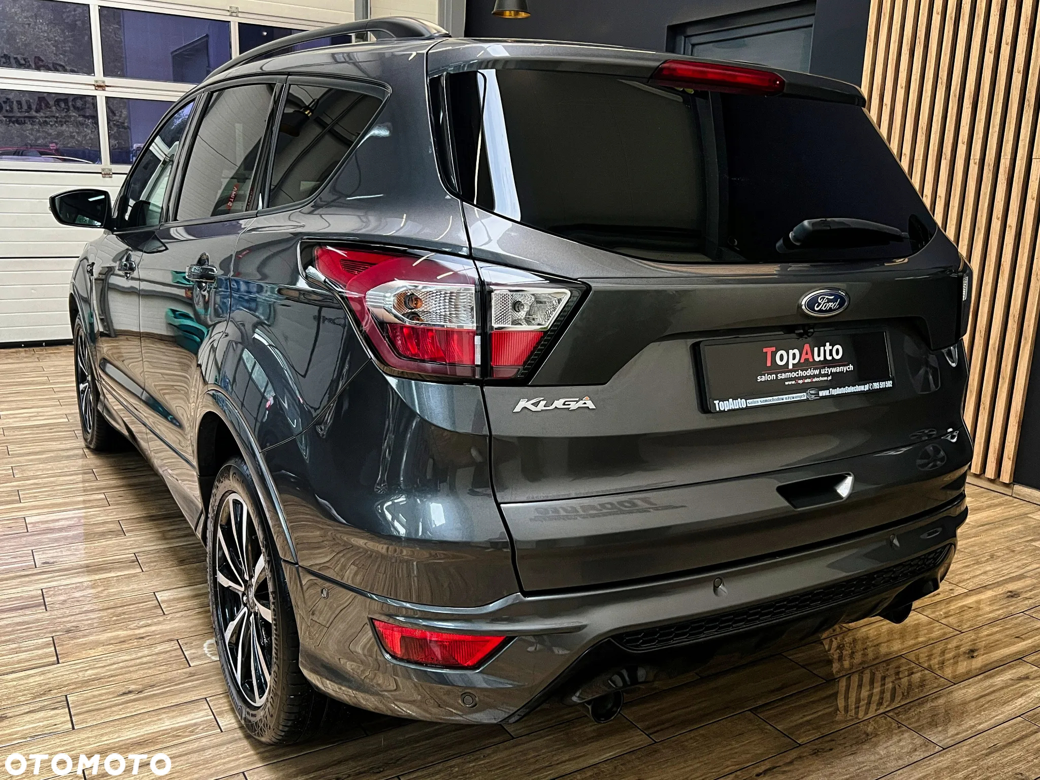 Ford Kuga 2.0 TDCi 2x4 ST-Line - 9