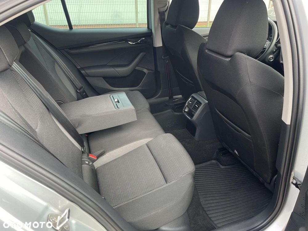 Skoda Octavia 1.5 TSI ACT Ambition - 22