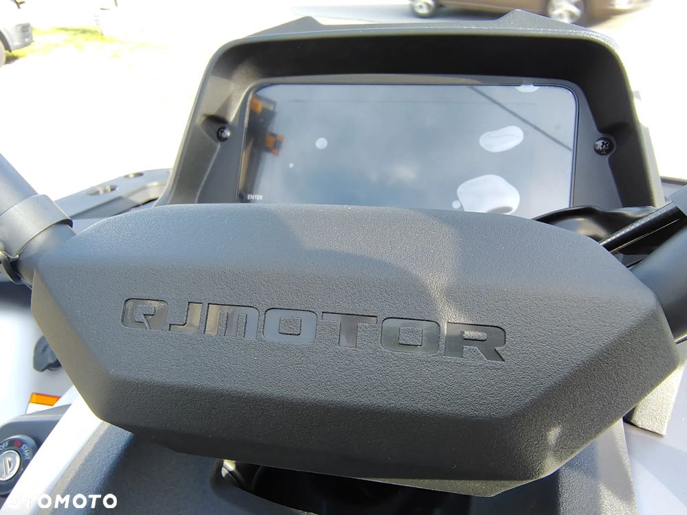 QJMOTOR SFA 600 - 24