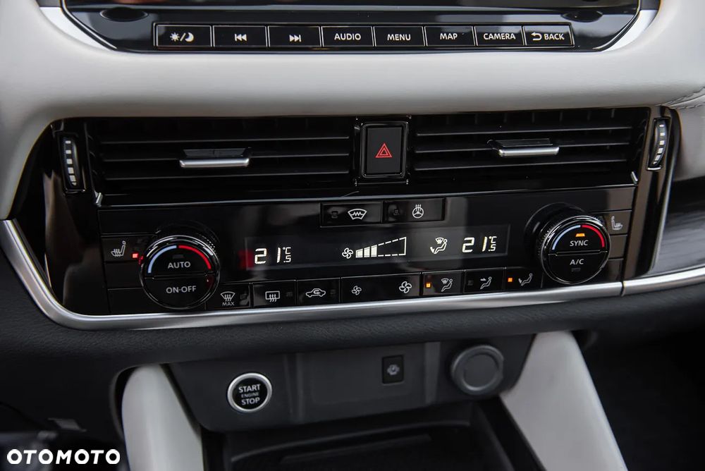 Nissan Qashqai 1.3 DIG-T 4x4 MHEV Xtronic Tekna+ - 27