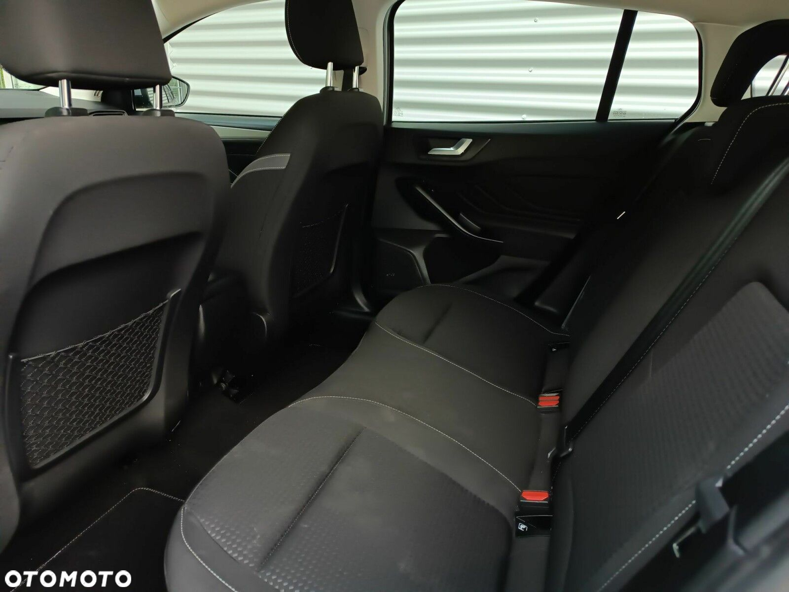 Ford Focus 1.0 EcoBoost Connected - 34