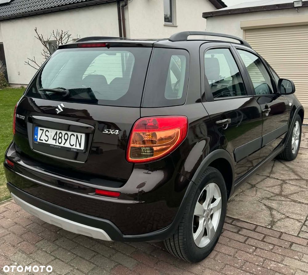 Suzuki SX4 1.6 Comfort Plus - 3