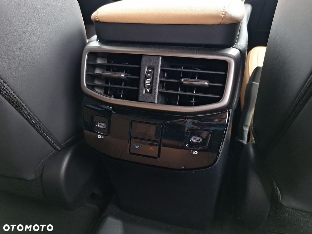 Lexus RX 450h+ Prestige - 27