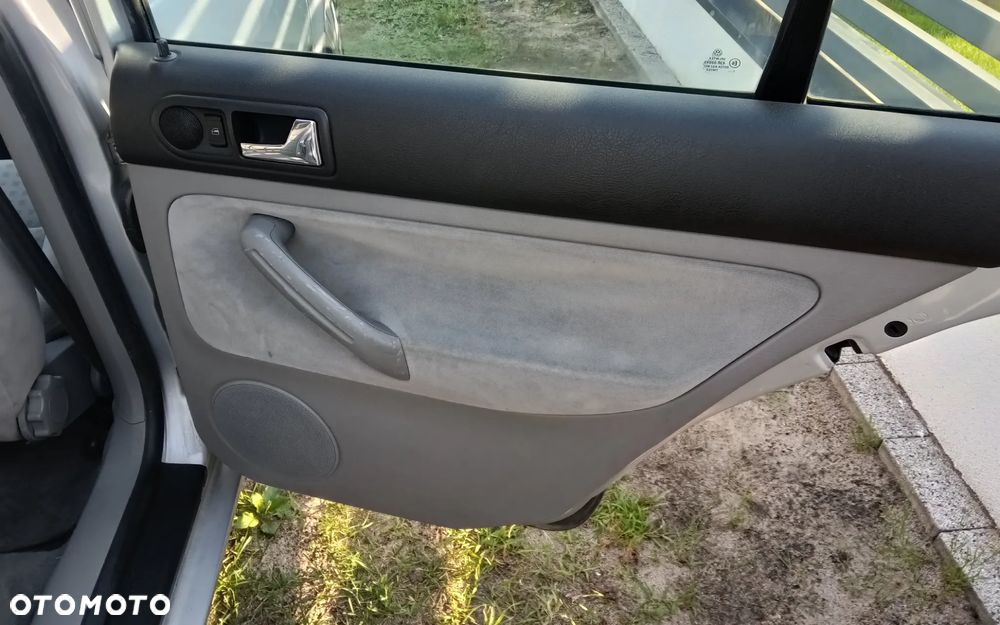Volkswagen Golf - 16