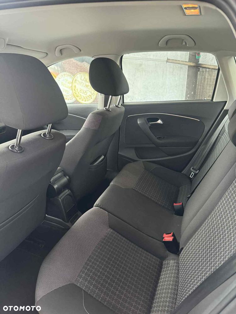 Volkswagen Polo 1.4 TDI BMT Comfortline - 3
