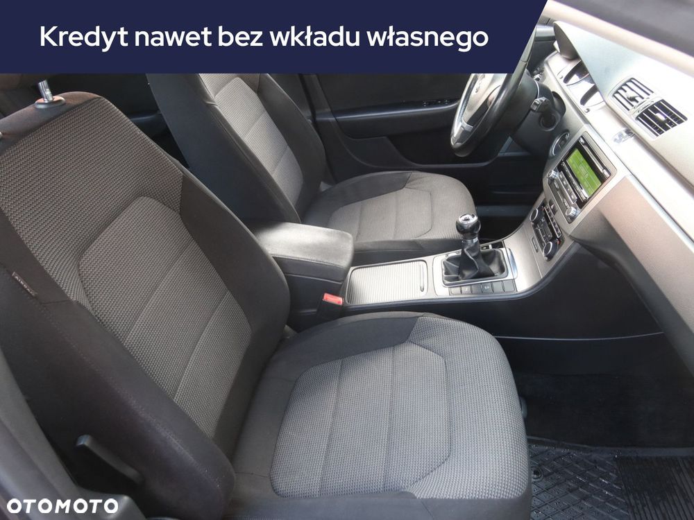 Volkswagen Passat Variant - 11