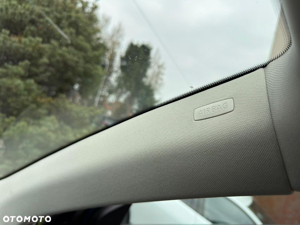 Volkswagen Golf - 38