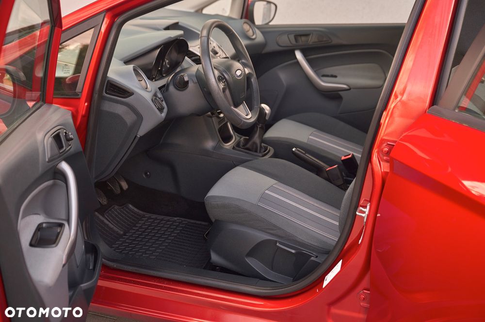 Ford Fiesta 1.25 Champions Edition - 25