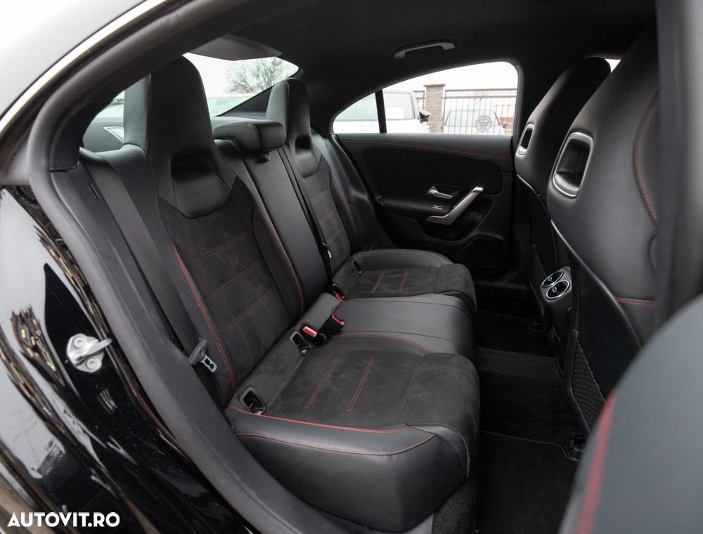 Mercedes-Benz CLA - 11