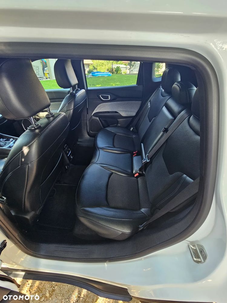 Jeep Compass - 19
