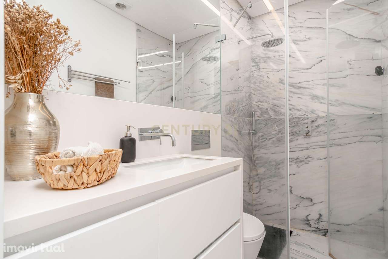 Apartamento T2  Renovado com Terraço na Pontinha - Grande imagem: 4/33