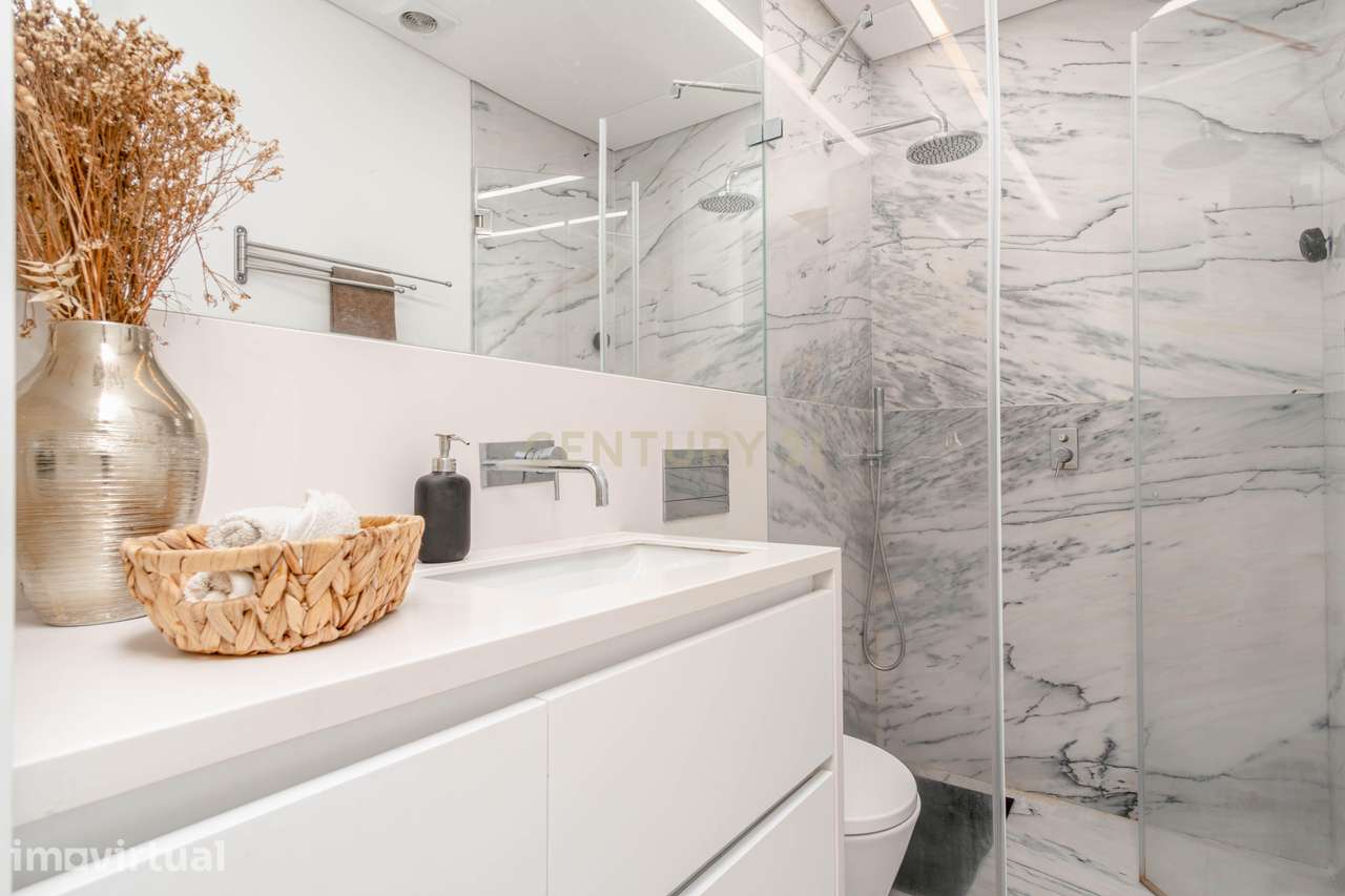 Apartamento T2  Renovado com Terraço na Pontinha - Grande imagem: 4/33