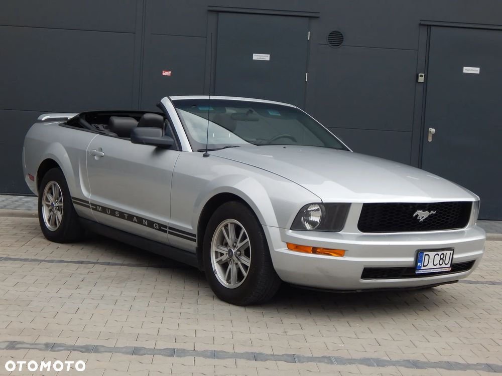 Ford Mustang - 2