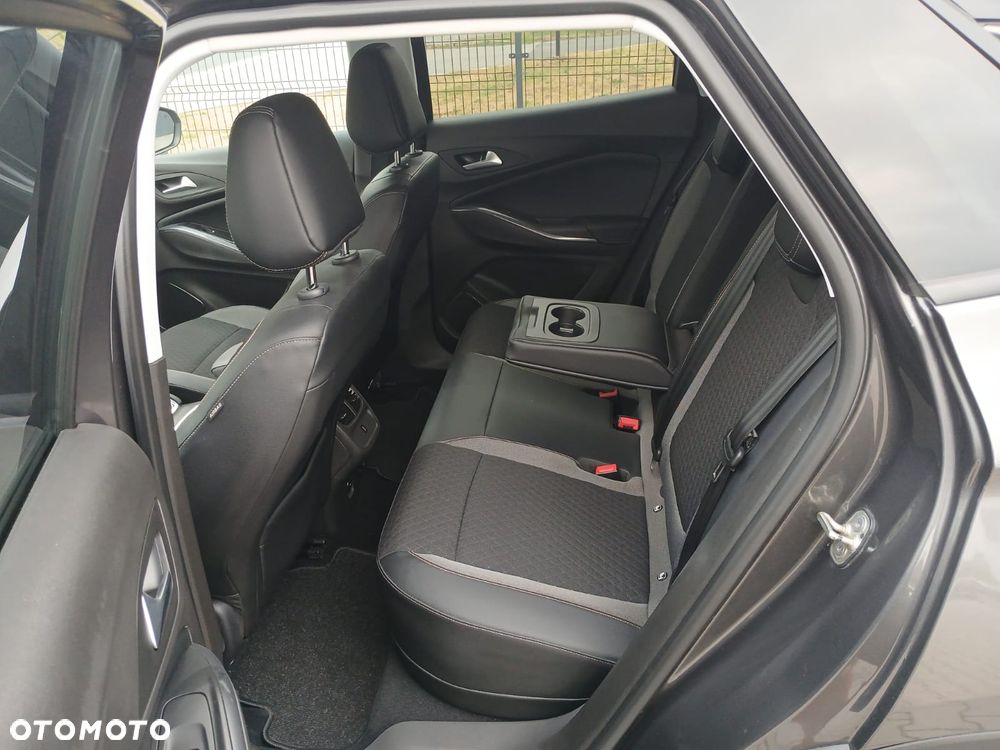Opel Grandland X - 21