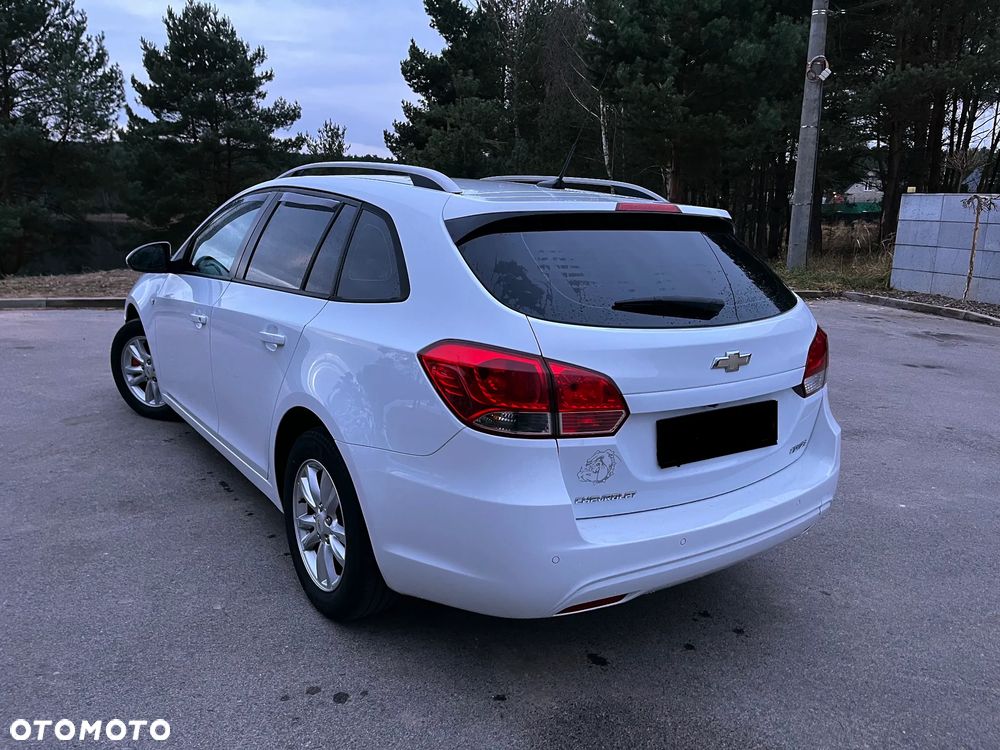 Chevrolet Cruze 1.7 D LT+ Premium - 3