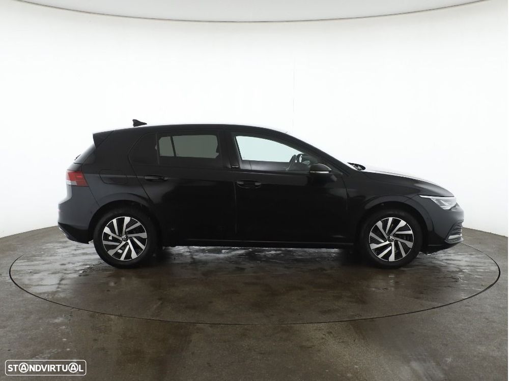 VW Golf 1.0 eTSI Life DSG - 6