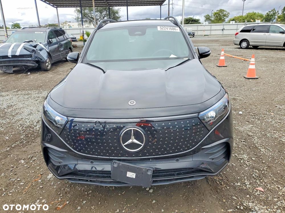 Mercedes-Benz EQB - 6